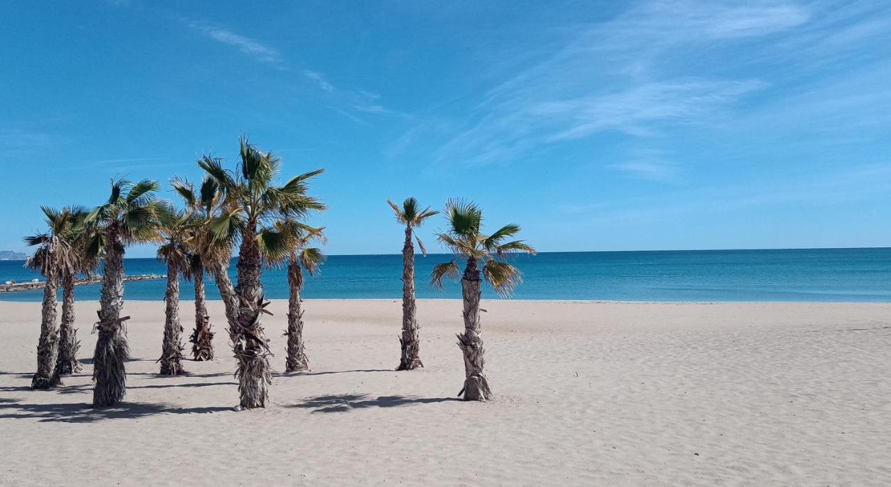 Bungalow Con Encanto, 100M2, A 800 M De La Playa El Campello Eksteriør bilde